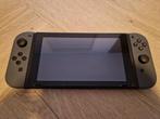 Nintendo switch, Spelcomputers en Games, Spelcomputers | Nintendo Switch, Ophalen of Verzenden, Zo goed als nieuw, Met 2 controllers