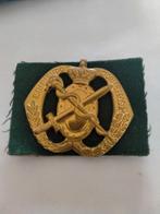 Baret embleem geneeskundige dienst, Verzamelen, Militaria | Algemeen, Verzenden, Landmacht, Nederland, Embleem of Badge