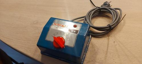 Märklin wisselstroom transformator 30 va artikelnummer 6117, Hobby en Vrije tijd, Modeltreinen | H0, Zo goed als nieuw, Transformator of Voeding