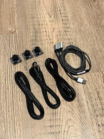 Autodarts Cameras met USB Hub beschikbaar voor biedingen