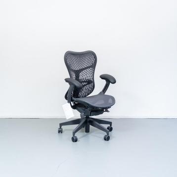 ACTIE!! 37x Herman Miller Mirra 2 Zwart showroom model beschikbaar voor biedingen