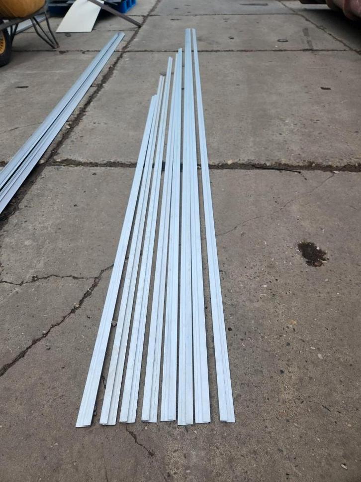 127 - Profielen, Doe-het-zelf en Verbouw, IJzerwaren en Bevestigingsmiddelen, Gebruikt, Overige typen, 250 mm of meer, Rvs, Ophalen