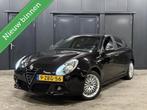 Alfa Romeo Giulietta 1.4 T Exclusive QV-Line Aut netjes!, Auto's, Alfa Romeo, Euro 6, 4 cilinders, Zwart, Bedrijf