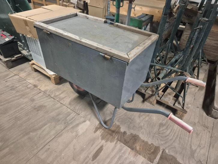 Gereedschap kruiwagen - Gebruikt, Tuin en Terras, Kruiwagens, Gebruikt, Handmatig, Ophalen