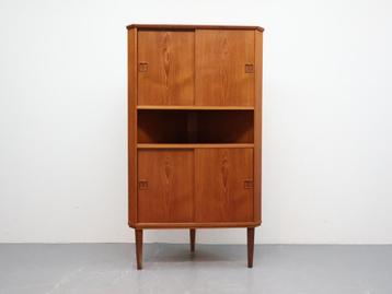 Mid century modern hoekkast teak Denemarken  beschikbaar voor biedingen