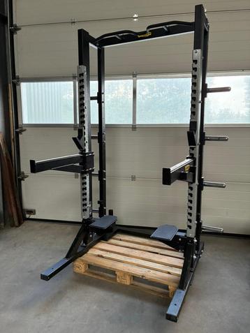 Technogym Olympic Half Rack beschikbaar voor biedingen