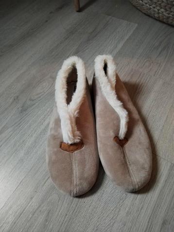 Cosyline Pantoffels - Maat 39 beschikbaar voor biedingen