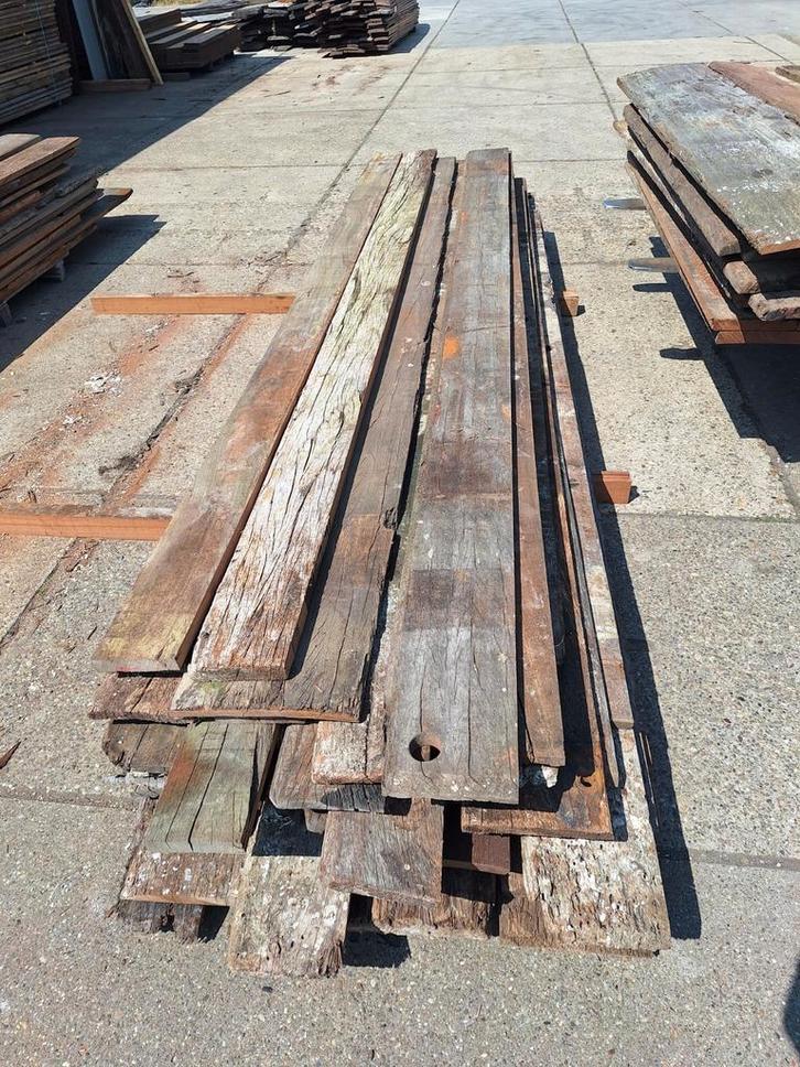Barnwood  planken   buitenkanten  azobe balken gordingen, Tuin en Terras, Palen, Balken en Planken, Gebruikt, Planken, 250 cm of meer
