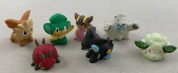 Pokemon Kids 7 stuks figuren Lillipup Venipede Luxray etc. beschikbaar voor biedingen