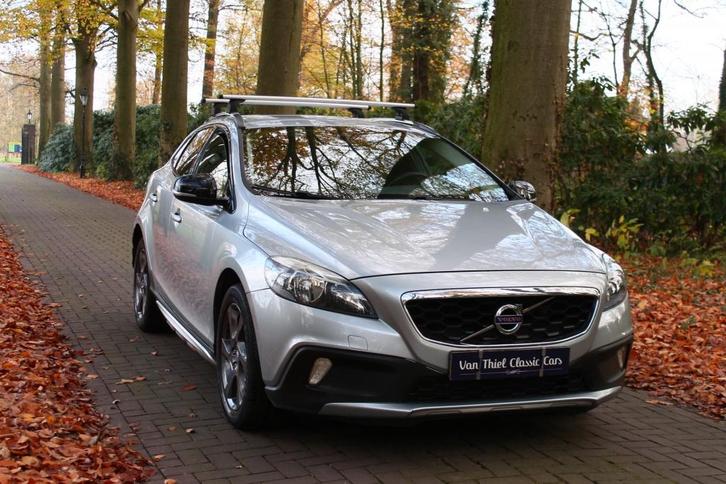 Volvo V40 Cross Country 1.6 T4 180 PK NAP, Auto's, Volvo, Bedrijf, V40, ABS, Achteruitrijcamera, Airbags, Airconditioning, Bluetooth