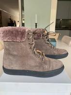 Lina Locchi winterboots maat 39 taupe suède, Schoenen met lage hakken, Ophalen of Verzenden, Zo goed als nieuw, Bruin