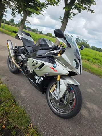 Bmw s1000rr motor volledig akrapovic als nieuw beschikbaar voor biedingen