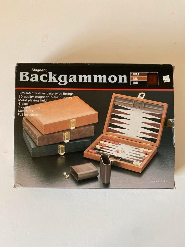 Magnetisch Backgammon Reisspel, Hobby en Vrije tijd, Gezelschapsspellen | Bordspellen, Zo goed als nieuw, Een of twee spelers