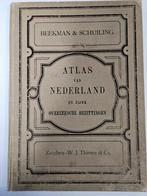 Schoolatlas van Nederland en zijne overzeesche bezittingen /, Gelezen, Ophalen of Verzenden, Landkaart, 1800 tot 2000