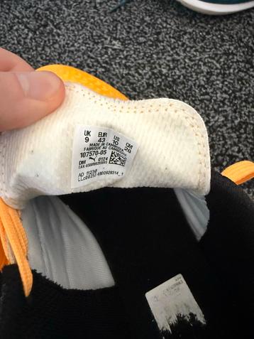 Voetbalschoenen - Maat 43 - Zo goed als nieuw beschikbaar voor biedingen