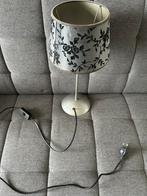 Lamp - zwart met bloemen, Huis en Inrichting, Lampen | Lampenkappen, Ophalen, Zwart, Rond, Zo goed als nieuw