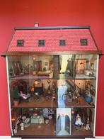 Groot en zeer compleet poppenhuis met werkende lichtjes, Ophalen, Zo goed als nieuw, Poppenhuis