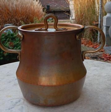 Vintage koperen kookpot met deksel (K42) beschikbaar voor biedingen