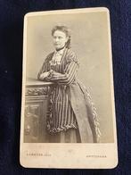 CDV, Dame, A. Greiner, Amsterdam, Carte de Visite, Ophalen of Verzenden, Voor 1940, Gebruikt, Foto