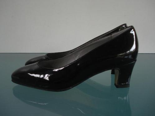 GRATIS VERZENDEN|ALEXANDRIA stewardess zwarte lak pumps 35.5, Kleding | Dames, Schoenen, Nieuw, Pumps, Zwart, Verzenden