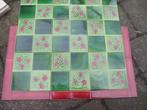 30 Antieke tegels, groen met rode bes, 15x15cm, Antiek en Kunst, Antiek | Wandborden en Tegels, Ophalen