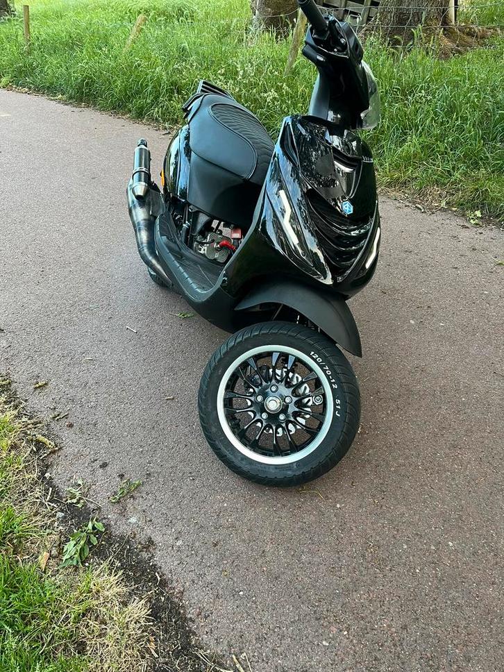 Zip 180cc stage 3 A2 te ruil, Fietsen en Brommers, Scooters | Piaggio, Zo goed als nieuw, Zip, Benzine, Ophalen