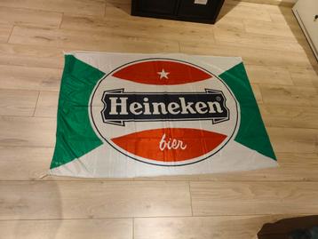 Oude Heineken vlag - 100 x 140 cm beschikbaar voor biedingen