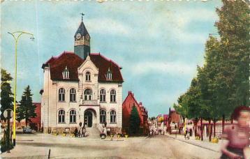 (388-446-003) Brunssum Raadhuis met Kerkstraat beschikbaar voor biedingen