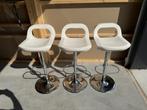 3x witte barstoelen tekoop!, 3 krukken, Ophalen, Zo goed als nieuw, Kunststof