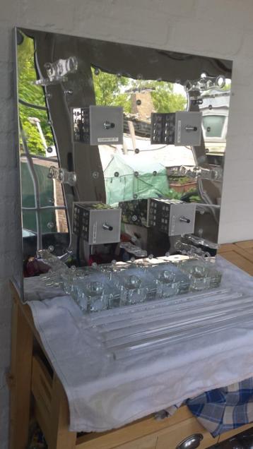 Plafond lamp beschikbaar voor biedingen