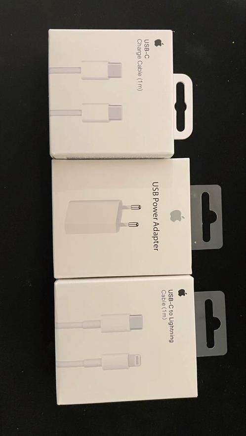Apple Opladers, USB C, Lightning & Adapter, Telecommunicatie, Mobiele telefoons | Telefoon-opladers, Zo goed als nieuw, Apple iPhone
