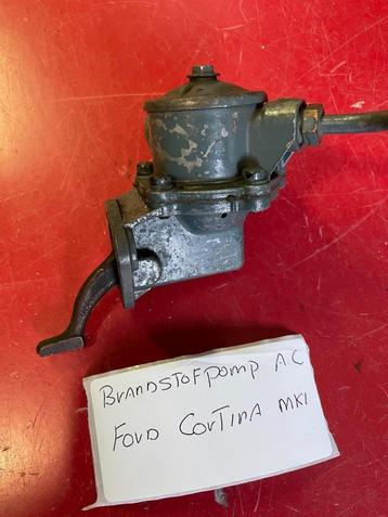 Diversen oldtimer auto onderdelen Ford Cortina  beschikbaar voor biedingen