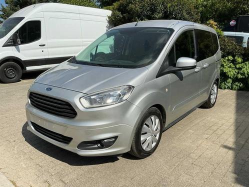 2015 Ford Tourneo Courier, Auto's, Ford, Bedrijf, Tourneo Courier, Benzine, Overige carrosserieën, Handgeschakeld, Gebruikt