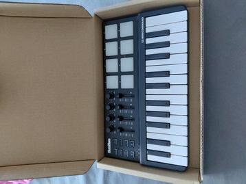 SUB ZERO MIDI CONTROLER beschikbaar voor biedingen