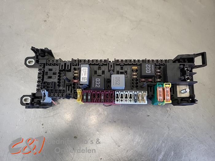Zekeringkast van een Mercedes Vito, Auto-onderdelen, Elektronica en Kabels, Mercedes-Benz, Gebruikt, 3 maanden garantie, Ophalen of Verzenden