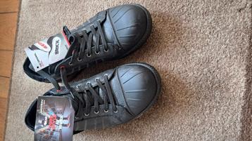 Werkschoenen RedBrick Ruby S3 beschikbaar voor biedingen