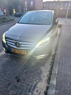 Mercedes-Benz B-Klasse 1.6 B180 5DRS Blue EFF 2012 Grijs, Auto's, Mercedes-Benz, Voorwielaandrijving, 74 €/maand, 1295 kg, 4 cilinders