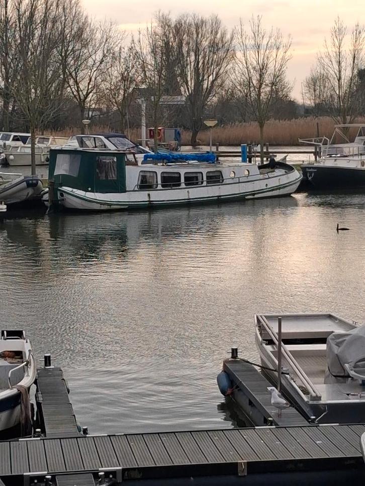 Skütsje platbodem 14meter x 3meter, Watersport en Boten, Motorboten en Motorjachten, Gebruikt, Staal, 12 meter of meer, Diesel