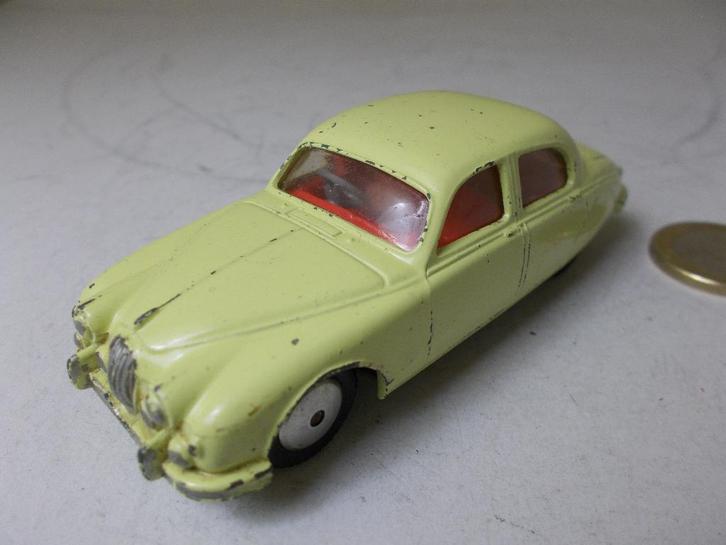 1960 Corgi Toys 208-S JAGUAR 2.4 LITRE (LEMON), Hobby en Vrije tijd, Modelauto's | 1:43, Gebruikt, Auto, Corgi, Ophalen of Verzenden