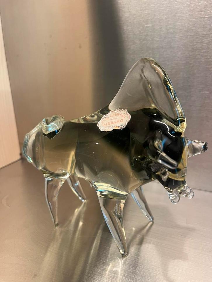 Murano glazen stier (ca. 1960–1980), Antiek en Kunst, Antiek | Glas en Kristal, Ophalen of Verzenden