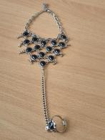 Indiase ring armband met zwarte stenen - verstelbaar, Ophalen of Verzenden, Zo goed als nieuw, Zilver, Overige materialen