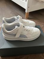 Witte/ blauw puma sneakers maat 35, Ophalen of Verzenden, Zo goed als nieuw