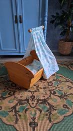 Poppen bedje, Kinderen en Baby's, Speelgoed | Poppen, Ophalen of Verzenden, Babypop