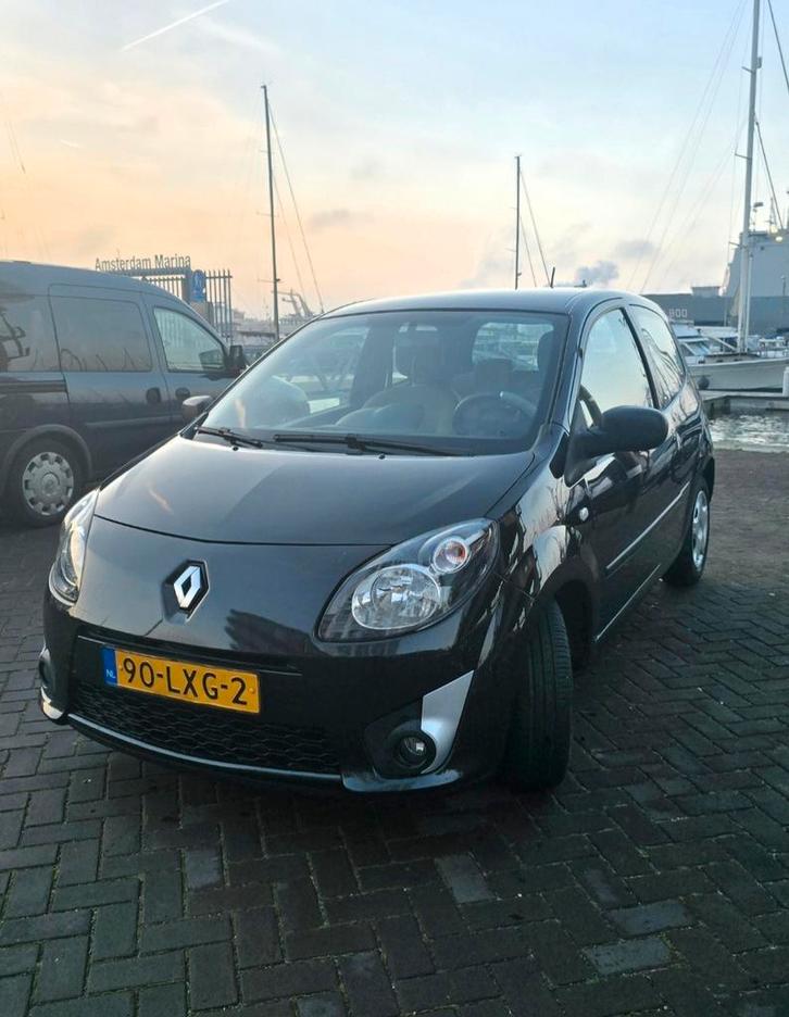 Renault Twingo 1.2 16V Airco nw Apk, Auto's, Renault, Twingo, Aangepast voor mindervaliden, ABS, Airbags, Airconditioning, Apple Carplay