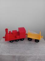 Vintage vinyl speelgoed ,trein met wagon.in goede staat., Ophalen of Verzenden