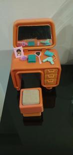 Barbie toilet tafel en kledingkast, Kinderen en Baby's, Speelgoed | Poppen, Ophalen of Verzenden, Gebruikt, Barbie