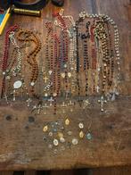 Verzameling oude rozenkransen en religieuze kettinghangers, Antiek en Kunst, Ophalen of Verzenden