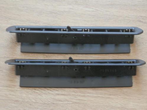 Luchtroosters (met klepje) voor stalen dashboard VW Kever., Auto-onderdelen, Dashboard en Schakelaars, Oldtimer onderdelen, Volkswagen