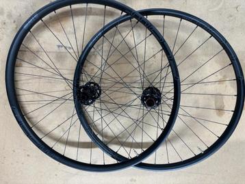 Wielen NEW Stans M-pulse / Flow set Enduro Mullet 29” - 27,5 beschikbaar voor biedingen
