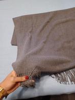 Sjaal viscose, Ophalen of Verzenden, Zo goed als nieuw, Maat 46/48 (XL) of groter, Sjaal